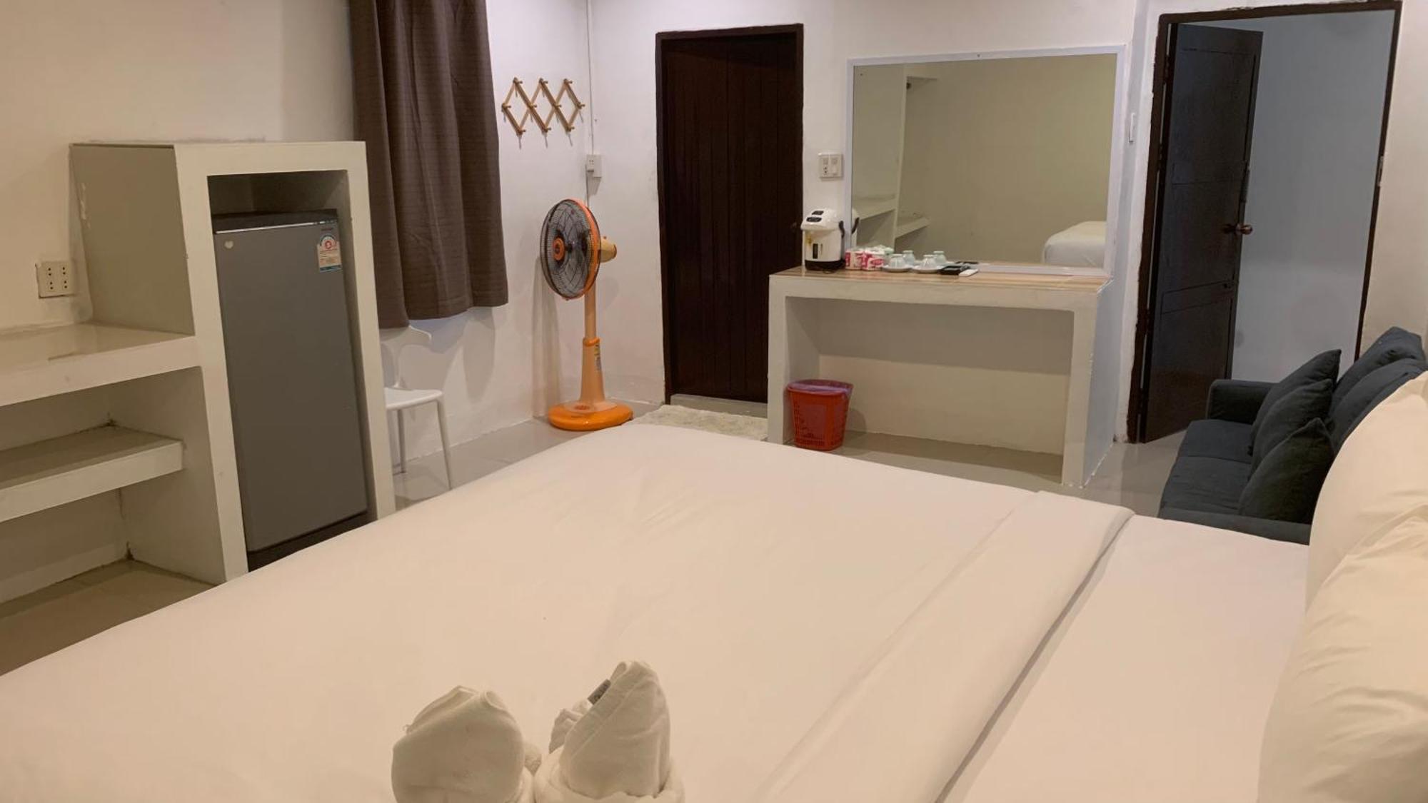 Amazing Inn Тау Экстерьер фото